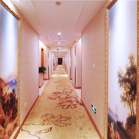 Vienna International Hotel Yantai Changjiang Road Xingyi Square Branch Ngoại thất bức ảnh
